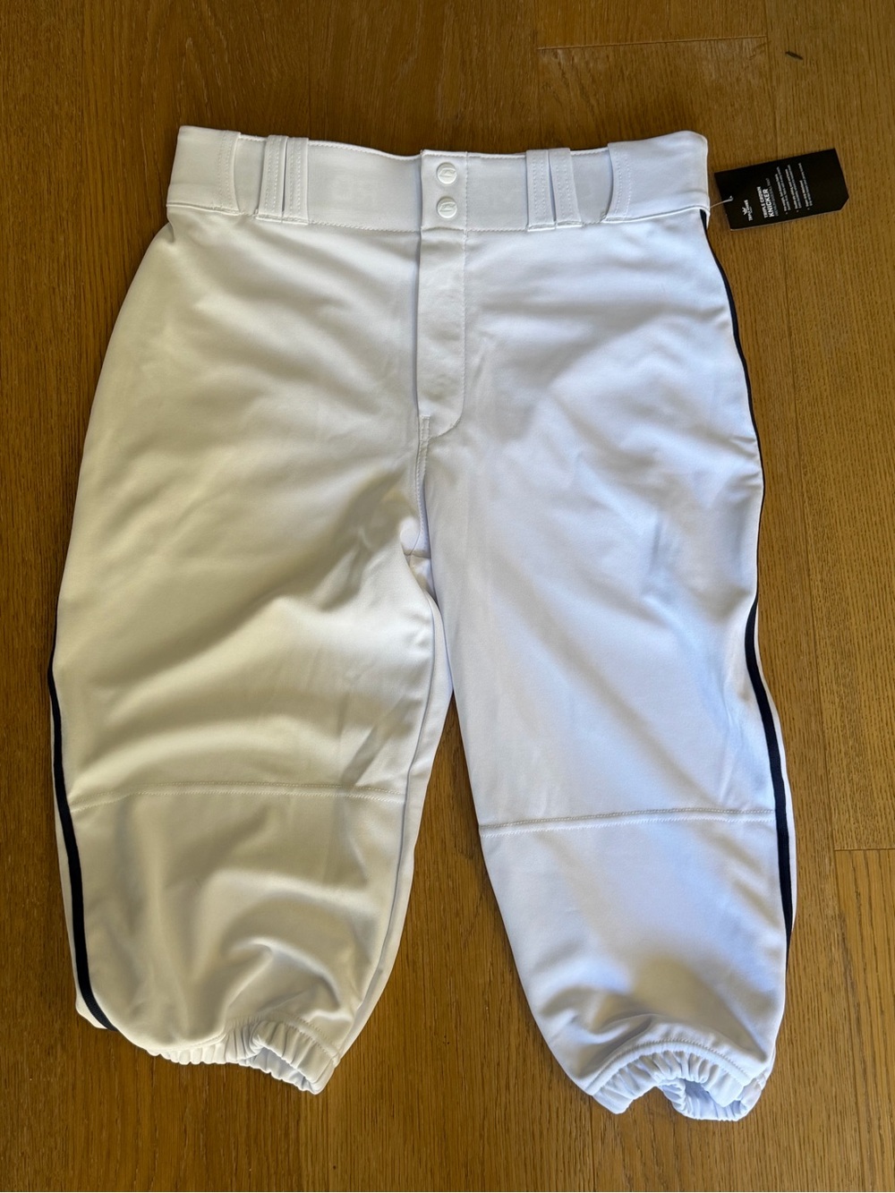 Champro Triple Crown Knicker Baseball Pants -White with Navy Trim.  Men’s M. NWT